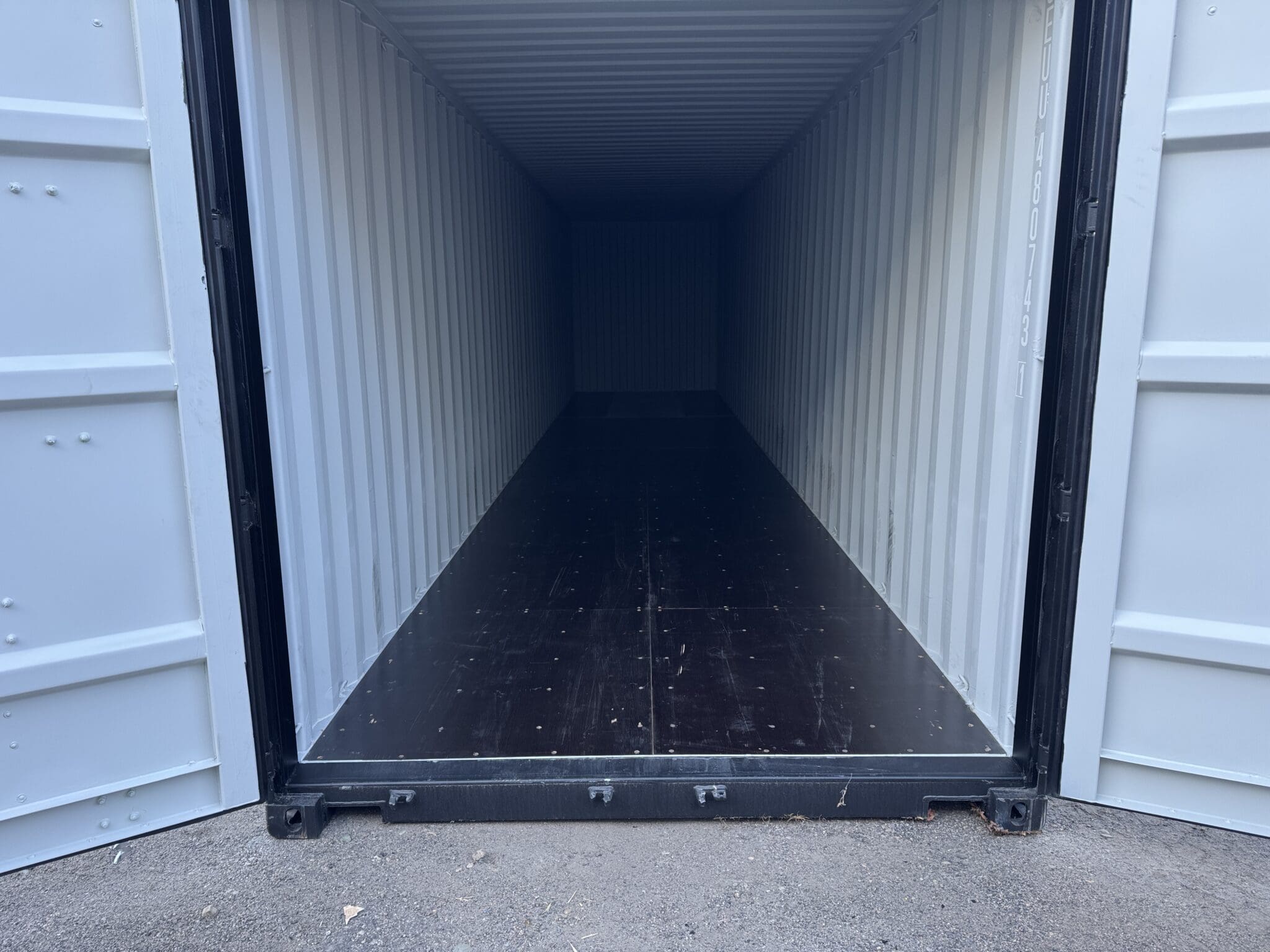 40′ x 8′ x 9.5′ Tall – New *High Cube Shipping/Storage Container